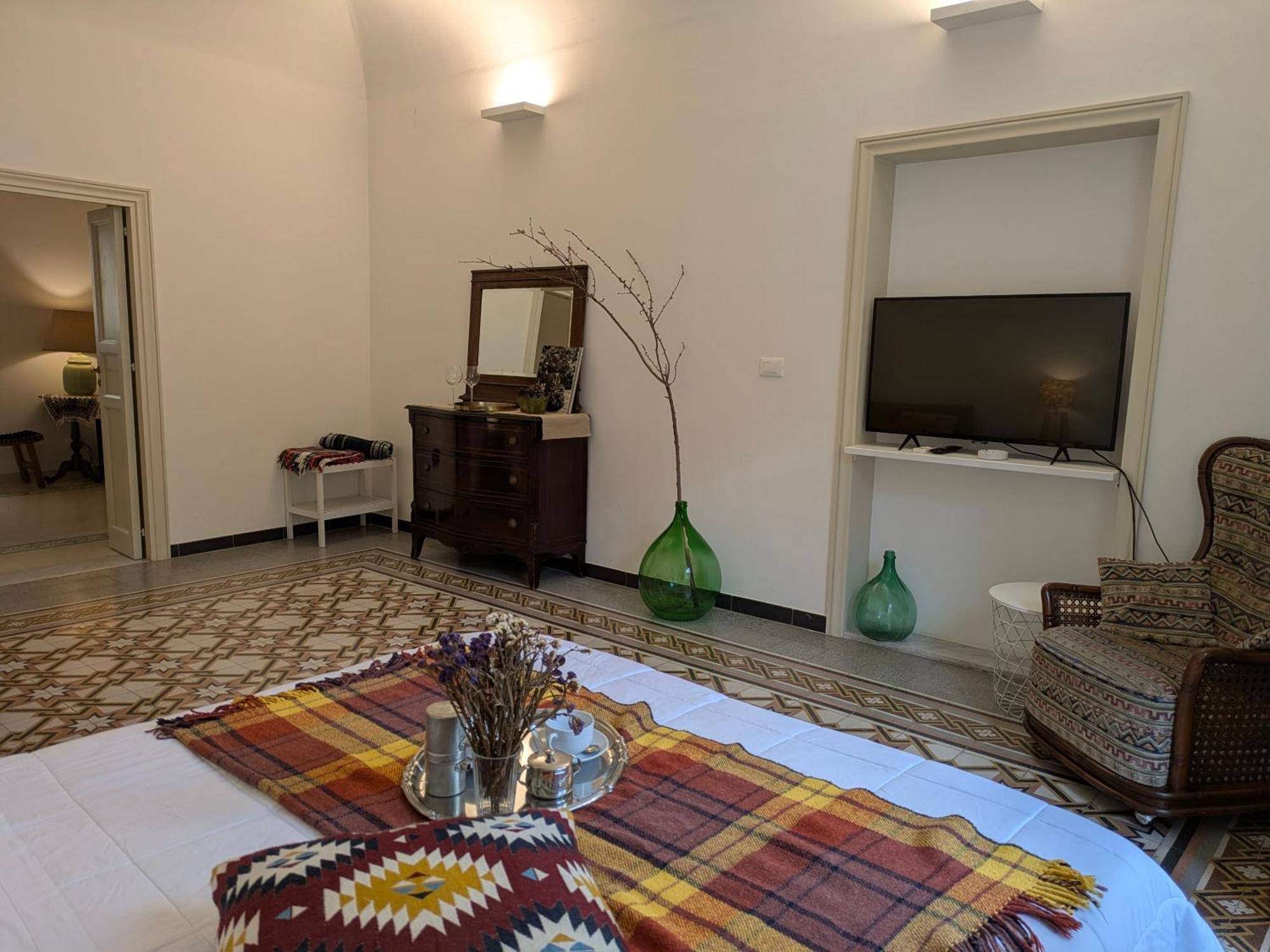 Del Parlamento Bed & Breakfast 2*